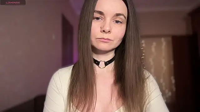 lanaloulou online show from April 20, 8:32 pm