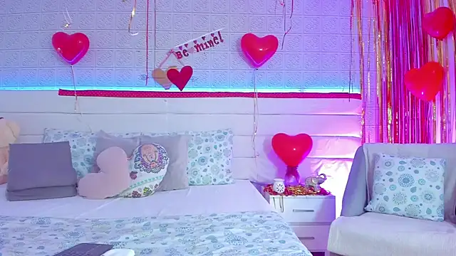 LeilaHiuston online show from September 22, 8:11 pm