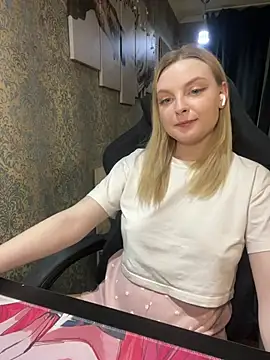 Lina ly online show from March 12, 11:01 pm