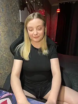 Lina ly online show from October 11, 9:13 pm