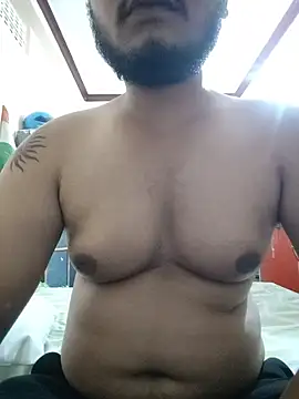 horniestboi online show from August 5, 9:23 am