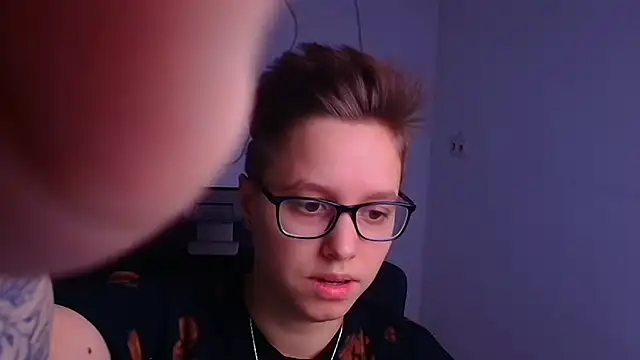 Snapshot of Bella_Swannn chatting on March 6, 12:09 pm Bella Swannn online show from March 6, 12:09 pm