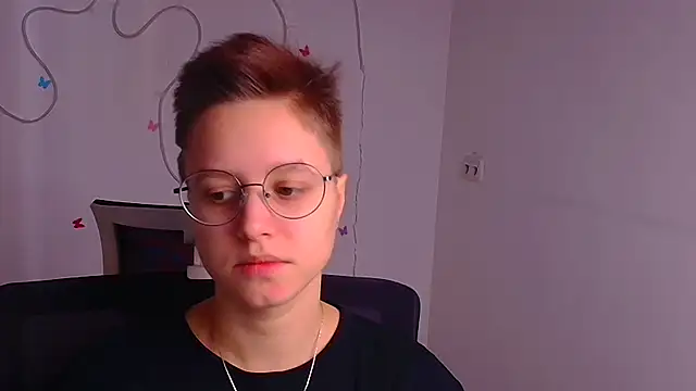 Snapshot of Bella_Swannn chatting on March 7, 12:12 pm Bella Swannn online show from March 7, 12:12 pm