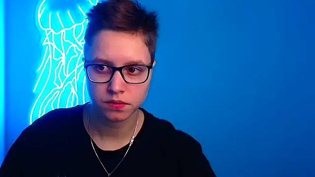 Snapshot of Bella_Swannn chatting on March 8, 10:02 pm Bella Swannn online show from March 8, 10:02 pm