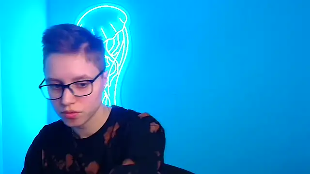 Snapshot of Bella_Swannn chatting on March 13, 6:12 pm Bella Swannn online show from March 13, 6:12 pm