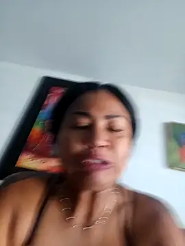 Snapshot of Ariana_Rodriguez chatting on October 21, 1:12 pm Ariana Rodriguez online show from October 21, 1:12 pm