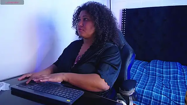 Ayliinn  online show from March 6, 6:08 am