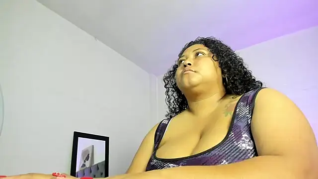 Ayliinn  online show from November 6, 5:08 am