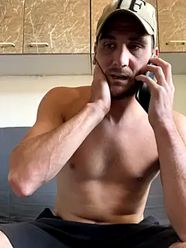 Snapshot of Anthopassif84 chatting on September 19, 9:43 am Anthopassif84 online show from September 19, 9:43 am