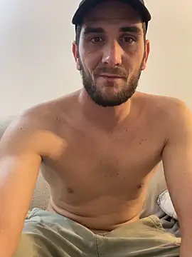Snapshot of Anthopassif84 chatting on May 13, 12:41 am Anthopassif84 online show from May 13, 12:41 am