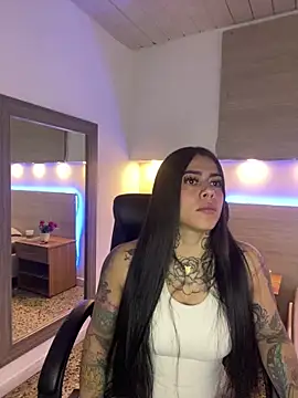 Snapshot of Cristal_Velle chatting on September 12, 12:38 pm Cristal Velle online show from September 12, 12:38 pm