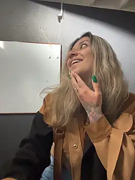 Isabella Varella online show from February 23, 12:24 pm