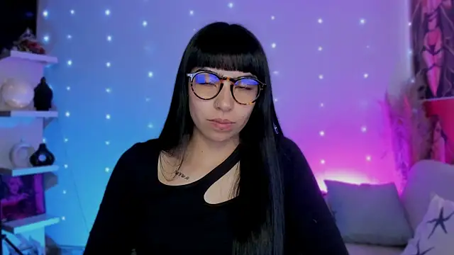 Snapshot of Saraa_Desiree chatting on October 23, 7:34 pm Saraa Desiree online show from October 23, 7:34 pm