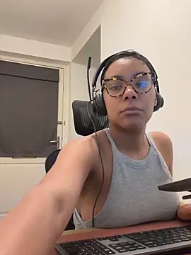 Melia Rayne online show from January 15, 3:05 pm