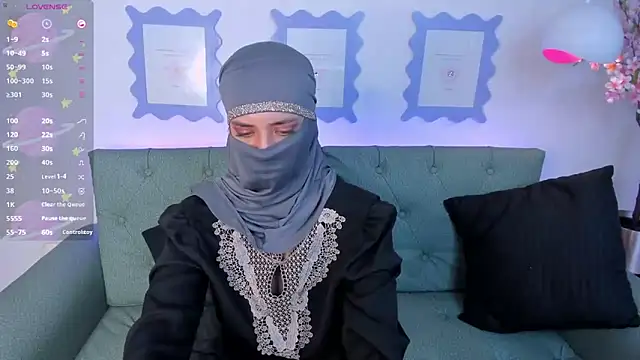 Snapshot of salma_arabicc chatting on March 21, 11:12 am salma arabicc online show from March 21, 11:12 am
