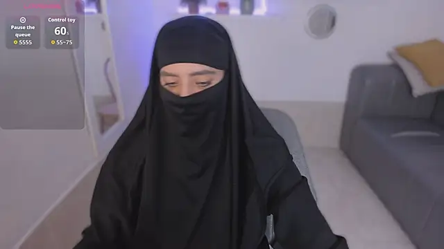 Snapshot of salma_arabicc chatting on October 14, 4:02 am salma arabicc online show from October 14, 4:02 am