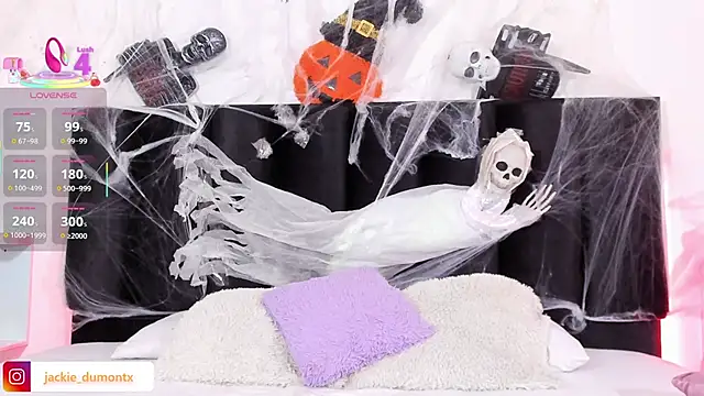 JackieDumont1 online show from October 16, 7:37 pm