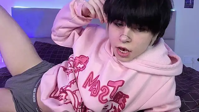 Alex Vallley online show from April 8, 11:05 pm