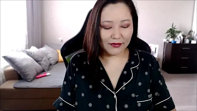 Snapshot of LisaAsianFlower chatting on March 13, 5:11 am LisaAsianFlower online show from March 13, 5:11 am