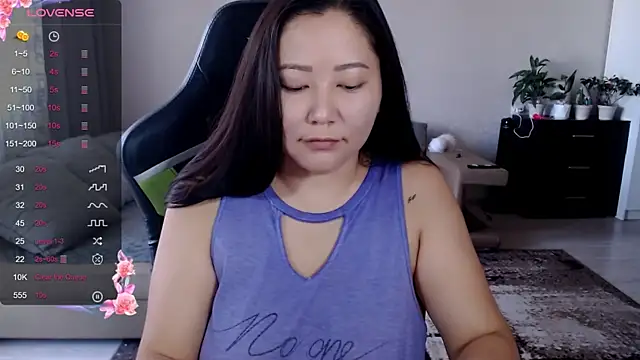 Snapshot of LisaAsianFlower chatting on September 16, 5:41 am LisaAsianFlower online show from September 16, 5:41 am