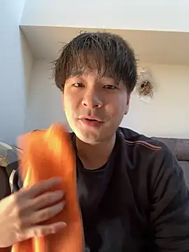 waka3232 online show from December 4, 12:20 am