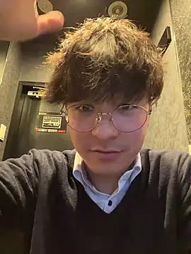 waka3232 online show from February 13, 11:06 am