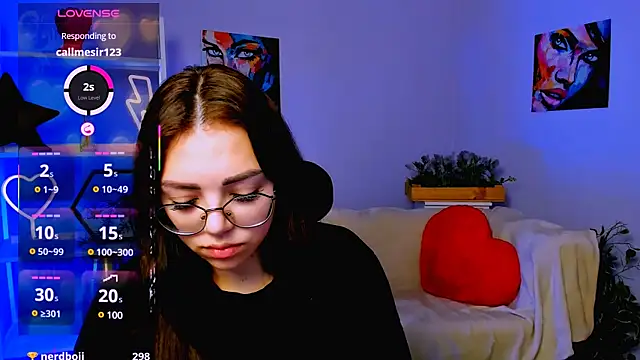 kiki swan online show from March 17, 10:27 am