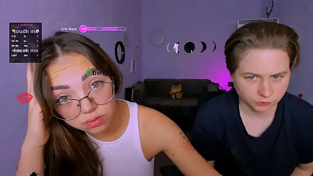 kiki swan online show from October 14, 5:41 am