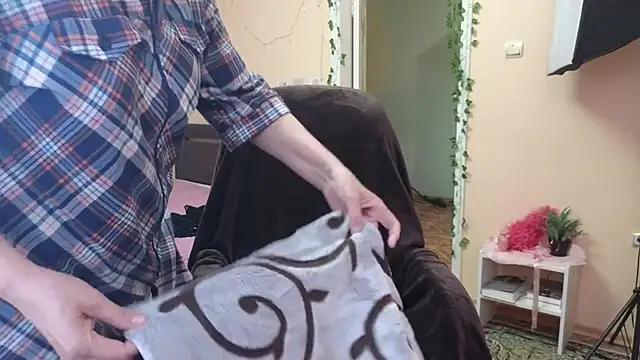 Wane Witch online show from April 12, 4:34 pm