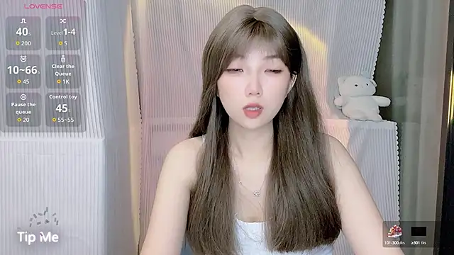 Snapshot of Evelyn-168 chatting on October 2, 2:02 pm Evelyn-168 online show from October 2, 2:02 pm