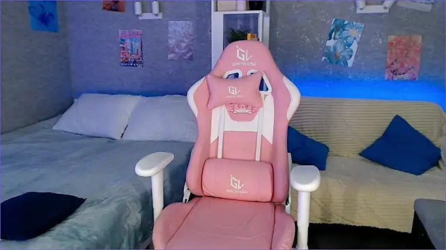 Bella Garcia online show from March 14, 6:32 am