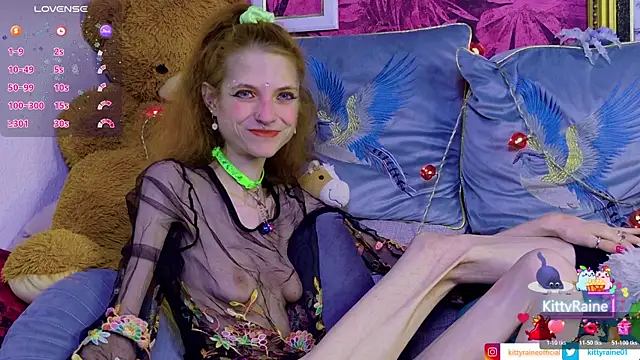 Snapshot of KittyRaine chatting on July 6, 1:41 pm KittyRaine online show from July 6, 1:41 pm