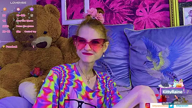 Snapshot of KittyRaine chatting on July 8, 12:53 pm KittyRaine online show from July 8, 12:53 pm