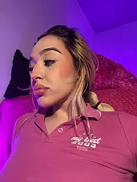 Amorkiss  online show from January 16, 4:27 am