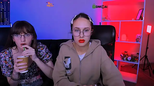 mona cloud online show from November 5, 7:58 pm