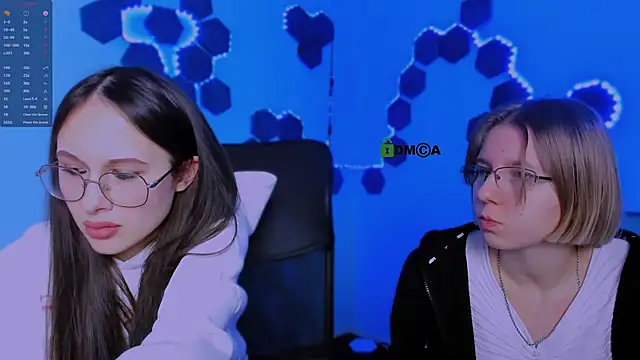 mona cloud online show from December 14, 8:35 pm