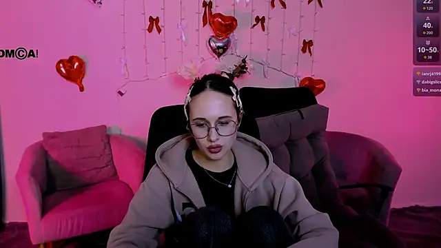 mona cloud online show from March 29, 10:32 pm