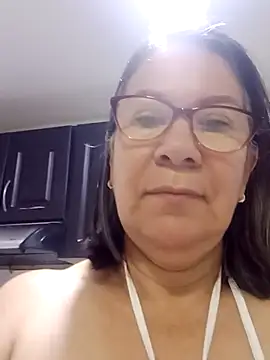 Snapshot of victoria_wayne chatting on October 19, 9:21 am victoria wayne online show from October 19, 9:21 am