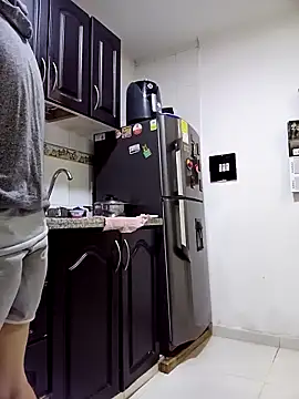 victoria wayne online show from April 18, 9:35 am