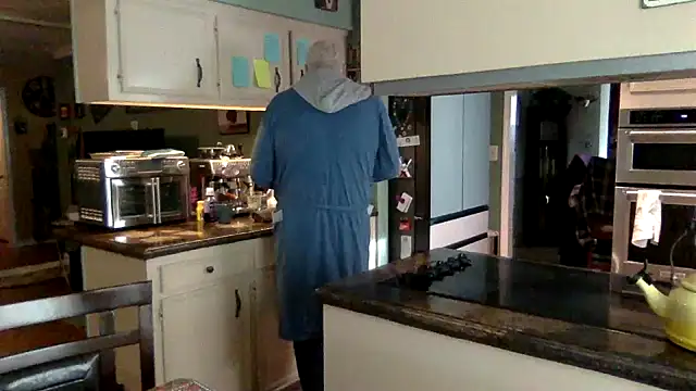 superbearboss online show from December 19, 3:08 pm