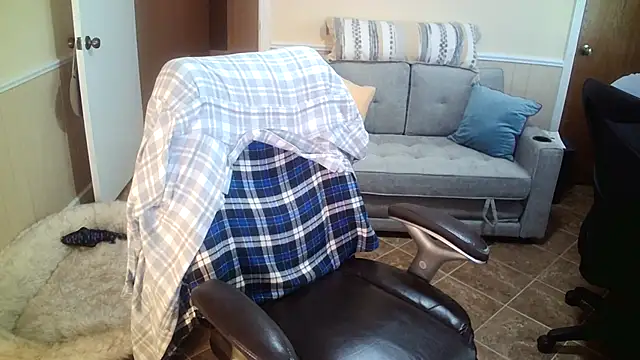 superbearboss online show from April 9, 4:34 pm