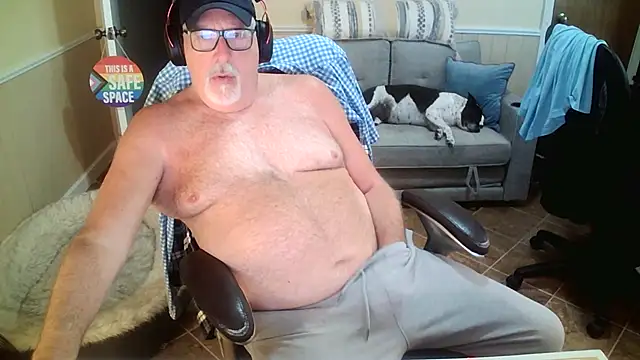 superbearboss online show from June 2, 3:47 pm
