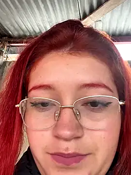 Karina Leon online show from December 18, 7:09 pm