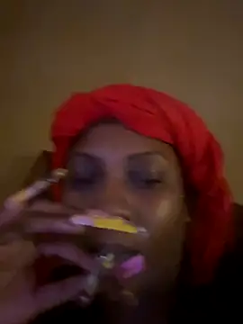 Snapshot of Dymmmm chatting on November 4, 10:53 pm Dymmmm online show from November 4, 10:53 pm