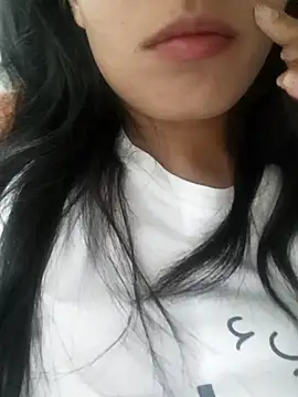 saraaxx1 online show from October 8, 4:04 pm