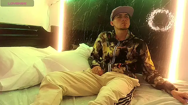 jacob smith10 online show from March 18, 12:38 am