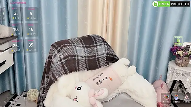 Dewluna online show from February 3, 2:11 pm