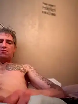 6poundtown9 online show from April 21, 9:39 pm