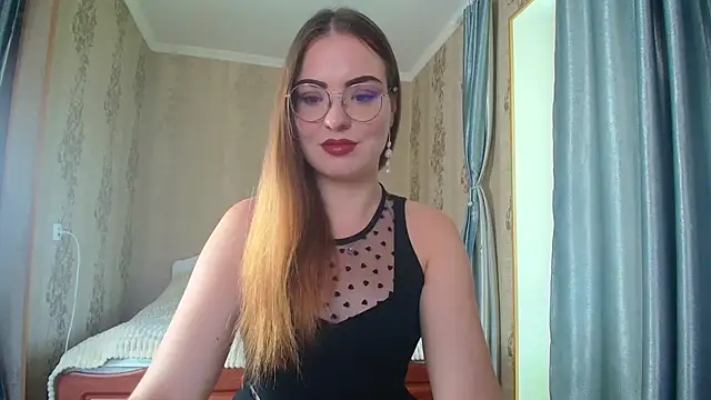 Snapshot of Leila_Kissyu chatting on September 13, 11:10 am Leila Kissyu online show from September 13, 11:10 am