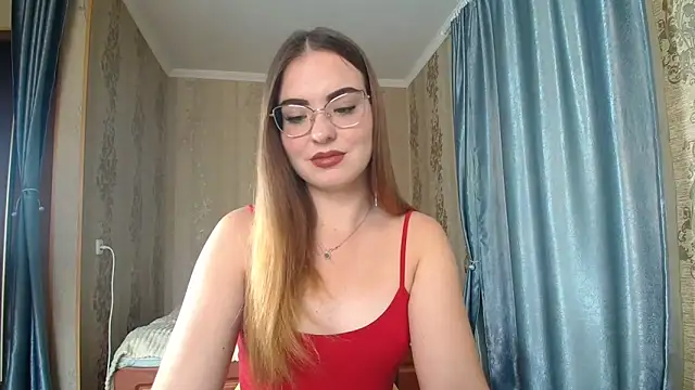 Snapshot of Leila_Kissyu chatting on September 28, 11:48 am Leila Kissyu online show from September 28, 11:48 am